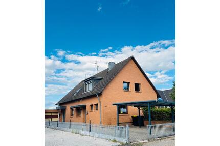 Großzügiges Wohnhaus mit 2 Wohneinheiten auf 885 m2 Grundstück - Euskirchen Dom-Esch