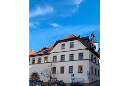 3 Zimmer DG-Wohnung im Zentrum von Arnstein