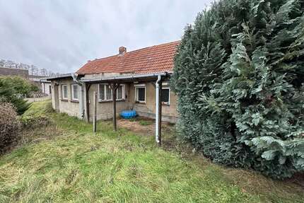 Haus zum Kaufen in Lindstedt 15.000,00 € 93.84 m²