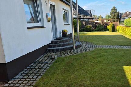 Idyllisches Eigenheim mit großzügigem Garten“ - Husum