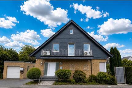 2025 Saniertes Haus in Meerbusch-Strümp mit PV & Wärmepumpe
