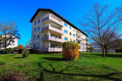 RESERVIERT ! 3,5 Zimmer Wohnung mit Südbalkon und Garage - Breisach am Rhein