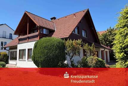 Haus zum Kaufen in Freudenstadt 680.000,00 € 175.25 m²