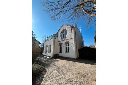 PROVISIONSFREIES JUWEL - Sanierte Altbauvilla mit großem Garten - Berlin Treptow-Köpenick