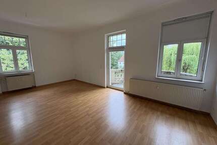 Wohnung zum Mieten in Meerane 700,00 € 120.73 m²