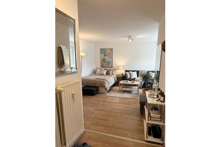 1 Zimmer Wohnungen mit Balkon. - 950,00&nbsp;EUR Kaltmiete, ca.&nbsp; 45,00&nbsp;m&sup2; in Wiesbaden (PLZ: 65197) Klarenthal