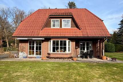 Haus zum Kaufen in Aumühle 980.000,00 € 127.4 m²