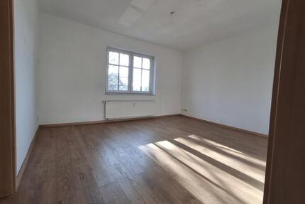 Helle und ruhige 3-Raumwohnung - 330,00&nbsp;EUR Kaltmiete, ca.&nbsp; 57,00&nbsp;m&sup2; in Zeitz (PLZ: 06712)