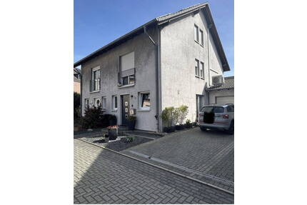 Familienfreundliches Traumhaus in ruhiger Privatstraße - Duisburg Wanheim-Angerhausen