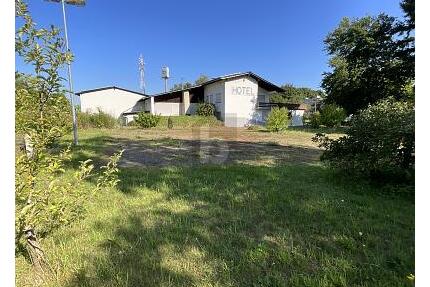 GELEGENHEIT MIT POTENTIAL - ca.&nbsp; 580,00&nbsp;m&sup2;&nbsp;Wohnfl&auml;che in Baden-Baden (PLZ: 76532)