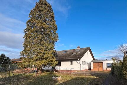 Freistehendes Einfamilienhaus mit Doppelgarage - Gernsheim