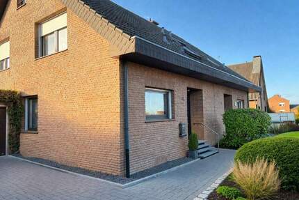 Privatverkauf !!! Schöne DHH nähe Kleve - Bedburg-Hau Qualburg