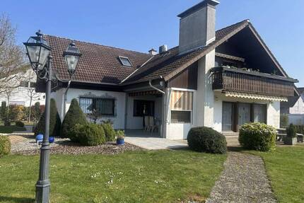 Familienleben im lichtdurchfluteten Einfamilienhaus mit großem Garten in Muggensturm