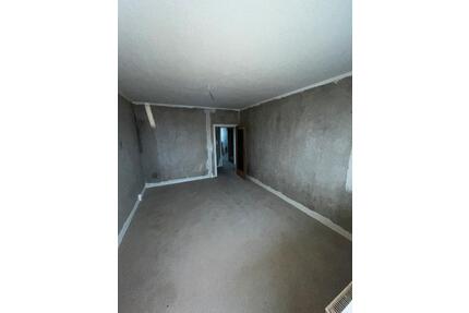 Treppen rauf zum neuen Zuhause - 336,00&nbsp;EUR Kaltmiete, ca.&nbsp; 58,69&nbsp;m&sup2; in Roßleben-Wiehe (PLZ: 06571)