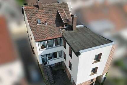 Haus zum Kaufen in Hochspeyer 289.000,00 € 250 m²