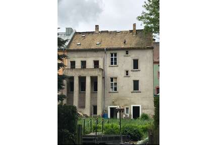 Haus zum Kaufen in Grimma 94.000,00 € 220 m²