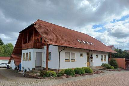 Erstklassige Single Wohnung mit Balkon im 1.OG DG eines Komforthauses, in ruhiger bevorzugter Wohnlage von Rohrbach (Sackgasse) - Sankt Ingbert