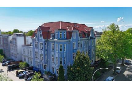 Nordseeflair trifft Altbaucharme - gepflegte 4-Zimmer-Wohnung mit Balkon und Stellplatz - Cuxhaven