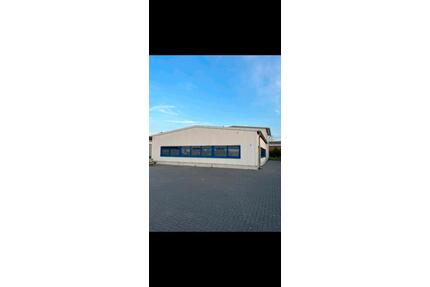 Gewerbeobjekt mit Wohnung, Büro, Halle und Stellplätzen - Ahlen Dolberg