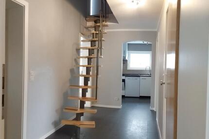 Vermiete 3,5 Zimmer Wohnung - 1.050,00&nbsp;EUR Kaltmiete, ca.&nbsp; 95,00&nbsp;m&sup2; in Altdorf (PLZ: 72655)