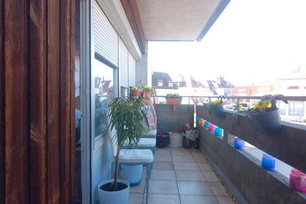 Großes WG Zimmer mit Balkon - 600,00&nbsp;EUR Kaltmiete, ca.&nbsp; 30,00&nbsp;m&sup2; in Crailsheim (PLZ: 74564)