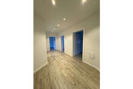 Wohnung zum Mieten in Saarbrücken Malstatt 800,00 € 106 m² - Saarbrücken / Malstatt