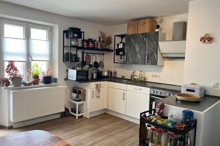 Renovierte 2-Zimmer-Wohnung|Untermiete|Zentrale Lage|TV&Internet - Weiden in der Oberpfalz