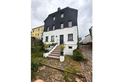 Haus zum Kaufen in Tholey 155.000,00 € 122 m²