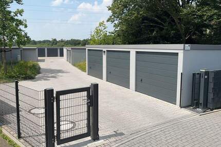 2 Moderne Neubau-Garagen - Düsseldorf-Holthausen. Jetzt die letzen Garagen sichern! - Düsseldorf / Holthausen