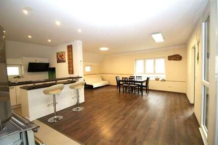 Haus zum Kaufen in Ingersheim, Württemberg 489.000,00 € 200 m²