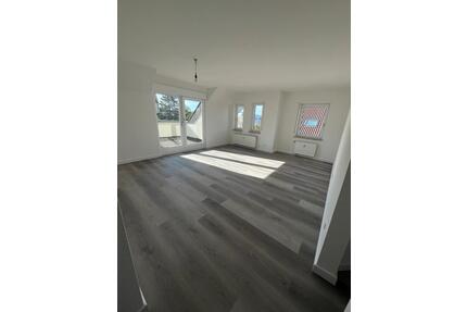 2-Zimmer Wohnung mit Balkon, Tiefgaragenstellplatz und Kellerraum - Pforzheim Brötzingen