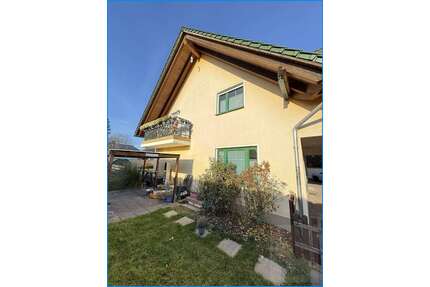 Haus zum Kaufen in Schönefeld 1.300.000,00 € 323 m²