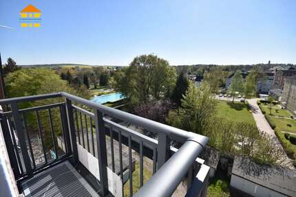 Wohnung zum Mieten in Glauchau 944,00 € 117.96 m²