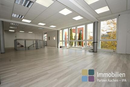 IPA - Jülich Zentrum - Großzügige Gewerbefläche mit separatem Zugang & individuellen Gestaltungsmöglichkeiten