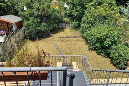 Komplett kernsaniert und renoviert - TOP 2 FHS (2 Wohnungen mit 2 Eingängen) großer Garten und Garage mit Zugang zum Haus, in St. Ingbert-SÜD - Sankt Ingbert