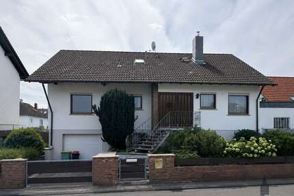 Haus zum Kaufen in Hasselroth 499.000,00 € 223 m²