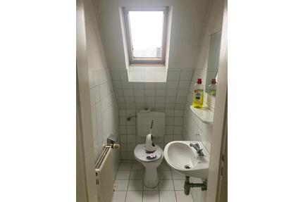 Knuffige Dachgeschosswohnung im 6 Parteienhaus zu vermieten in Herford Elverdissen - Extertal