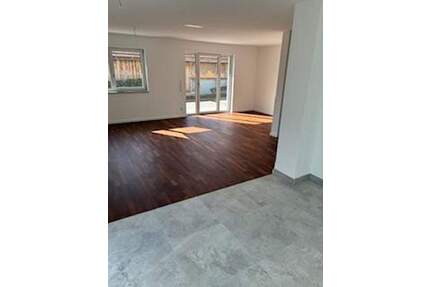 Doppelhaus - 2.000,00&nbsp;EUR Kaltmiete, ca.&nbsp; 138,00&nbsp;m&sup2;&nbsp;Wohnfl&auml;che in Riedering (PLZ: 83083) Niedermoosen