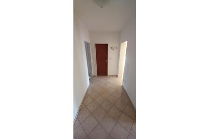 Verkauf 3 Zimmerwohnung - 295.000,00&nbsp;EUR Kaufpreis, ca.&nbsp; 74,00&nbsp;m&sup2; in Burghausen (PLZ: 84489)