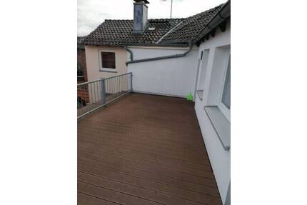 **4-Zimmer Dachgeschoss Wohnung im Zentrum mit großer Dachterrasse** - Seesen