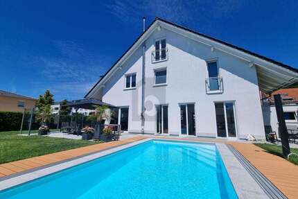 Haus zum Kaufen in Grenzach-Wyhlen 1.200.000,00 € 195 m²