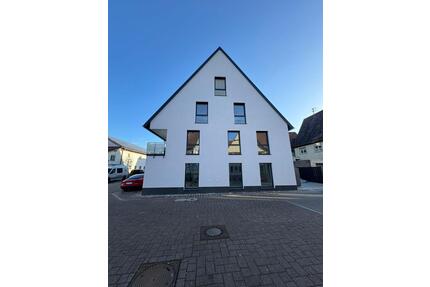 Neubauwohnung mit gehobener Ausstattung und Einbauküche. - Weil der Stadt