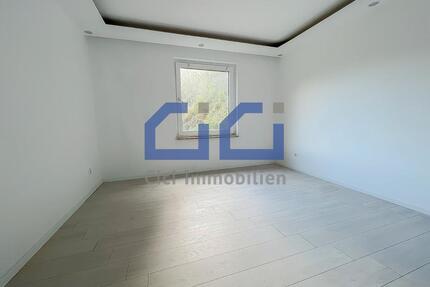 Komplett neu renovierte 3-Zimmer-Wohnung mit neuem Duschbad! - Altena