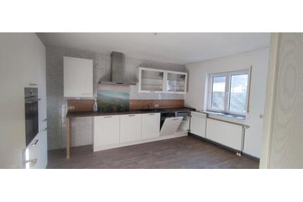 Geräumige 2 Zimmer Wohnung in Battenberg zu vermieten - Battenberg (Eder)