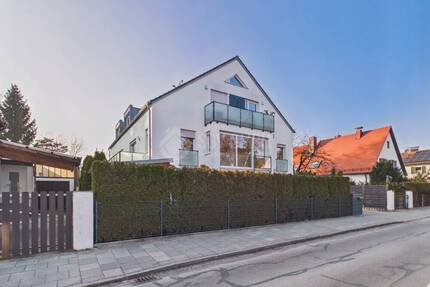 Stilvolle 2-Zimmer-Wohnung mit zwei Balkonen und Einbauküche im Münchner Westen - München Pasing-Obermenzing