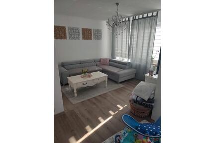 Mietwohnung mit 3 Z., Wohn-Essz., Küche, Bad, sep. WC (110m2) - Siegen Weidenau