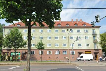 Wohnung zum Mieten in Halle 573,00 € 76.28 m²