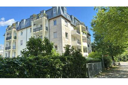 Top gelegene 4-Zimmer-Wohnung mit zwei Terrassen und Tiefgaragenstellplatz - Leipzig Zentrum-Süd