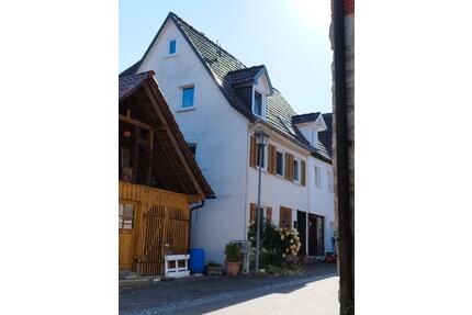 Doppelhaushälfte - 73.000,00&nbsp;EUR Kaufpreis, ca.&nbsp; 80,00&nbsp;m&sup2; in Forchtenberg (PLZ: 74670)