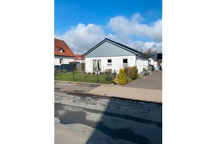 Bungalow (Bj 2020) mit Photovoltaik,Garage,Carpot und Garage p - Lindhorst